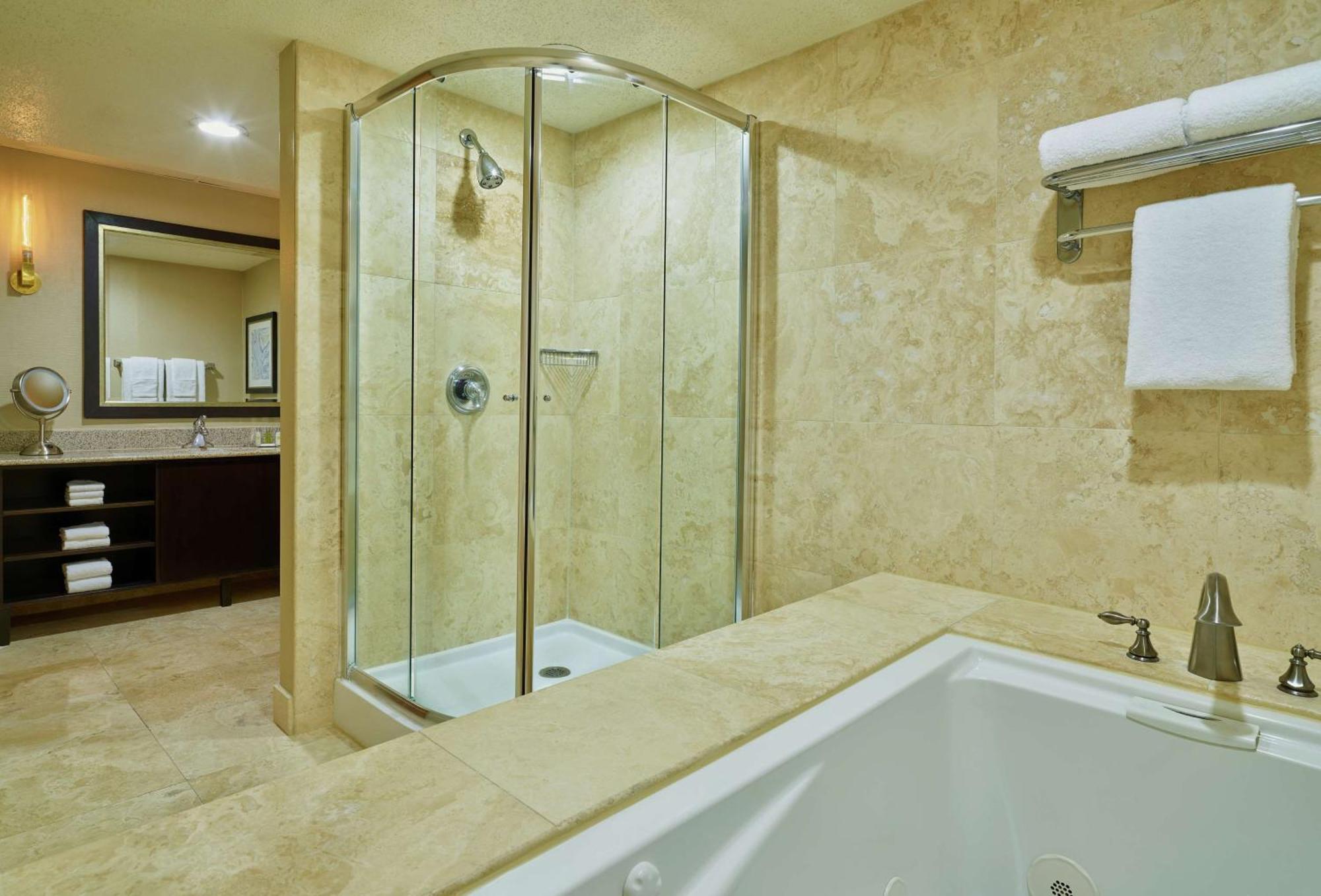 Doubletree By Hilton Houston Intercontinental Airport Hotel Eksteriør billede